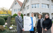 IHK zeichnet HANSALOG GmbH & Co. KG in Ankum für hervorragende Ausbildung aus